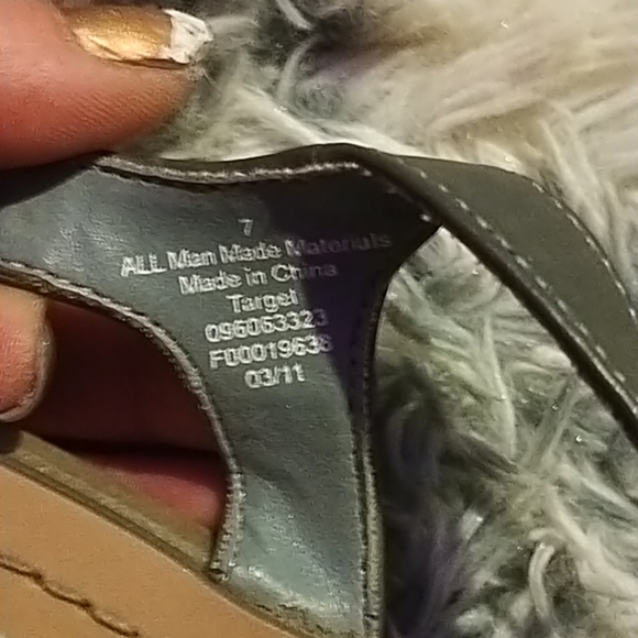 Women's mossimo supply sandals size 7 - Picture 2 of 3